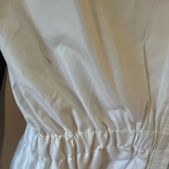 Nike rain jacket, size med, in navy, pink, and white, in good condition. - Picture 5 of 7